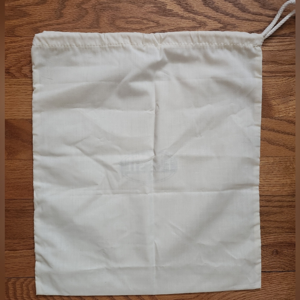 Fossil Cream Dust Bag With Drawstring 13"×14" - Picture 2 of 5